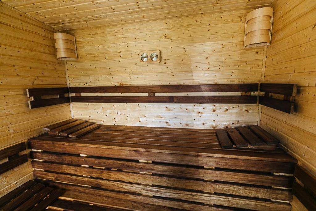 Apartmany Pri Jaskyni - Бистра Екстер'єр фото