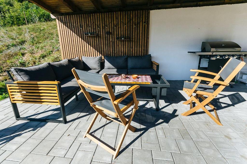 Apartmany Pri Jaskyni - Бистра Екстер'єр фото