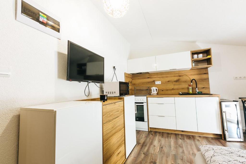 Apartmany Pri Jaskyni - Бистра Екстер'єр фото